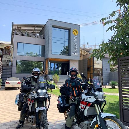 Готель Cube House Ош Екстер'єр фото