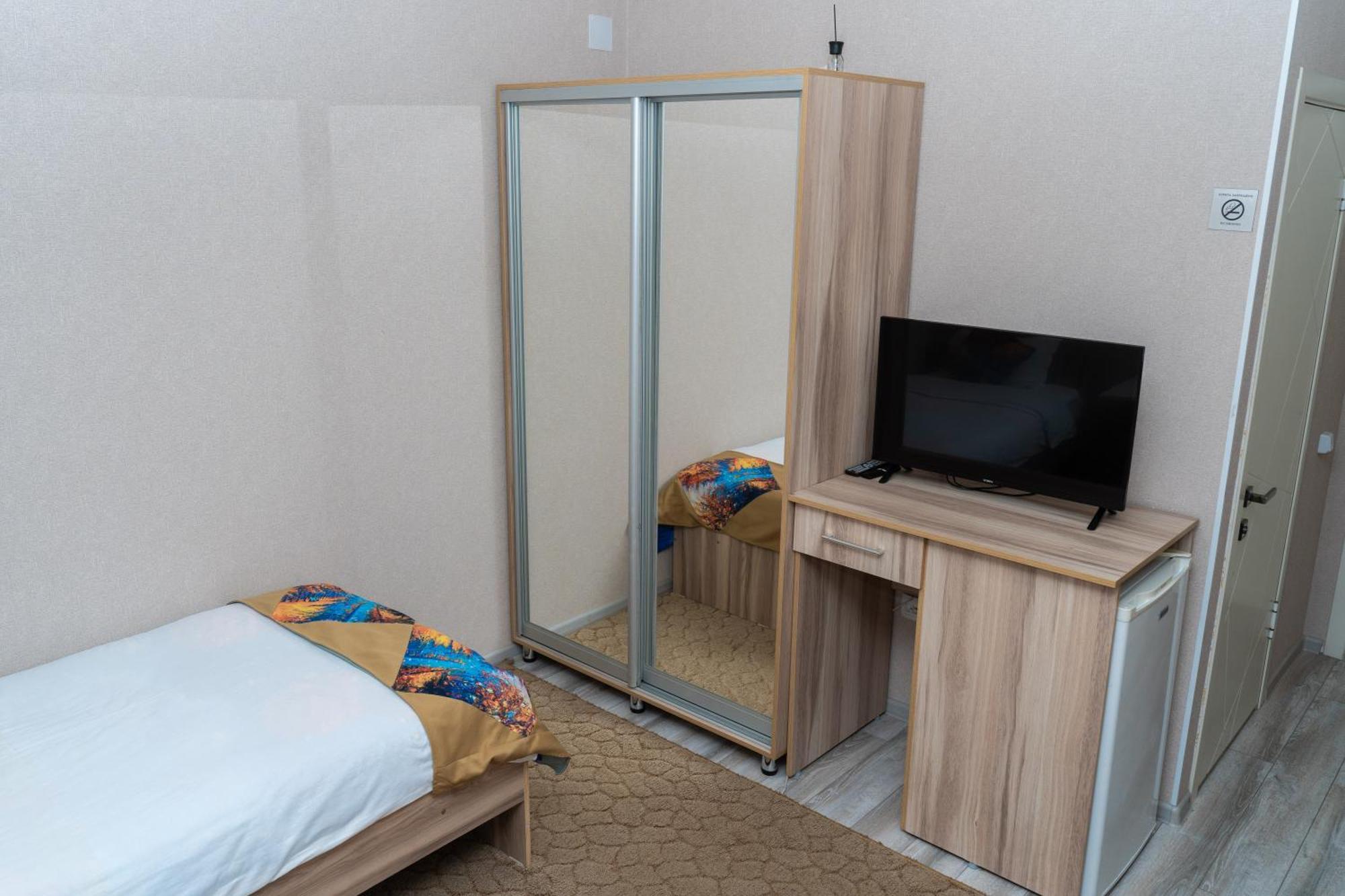 Готель Cube House Ош Екстер'єр фото